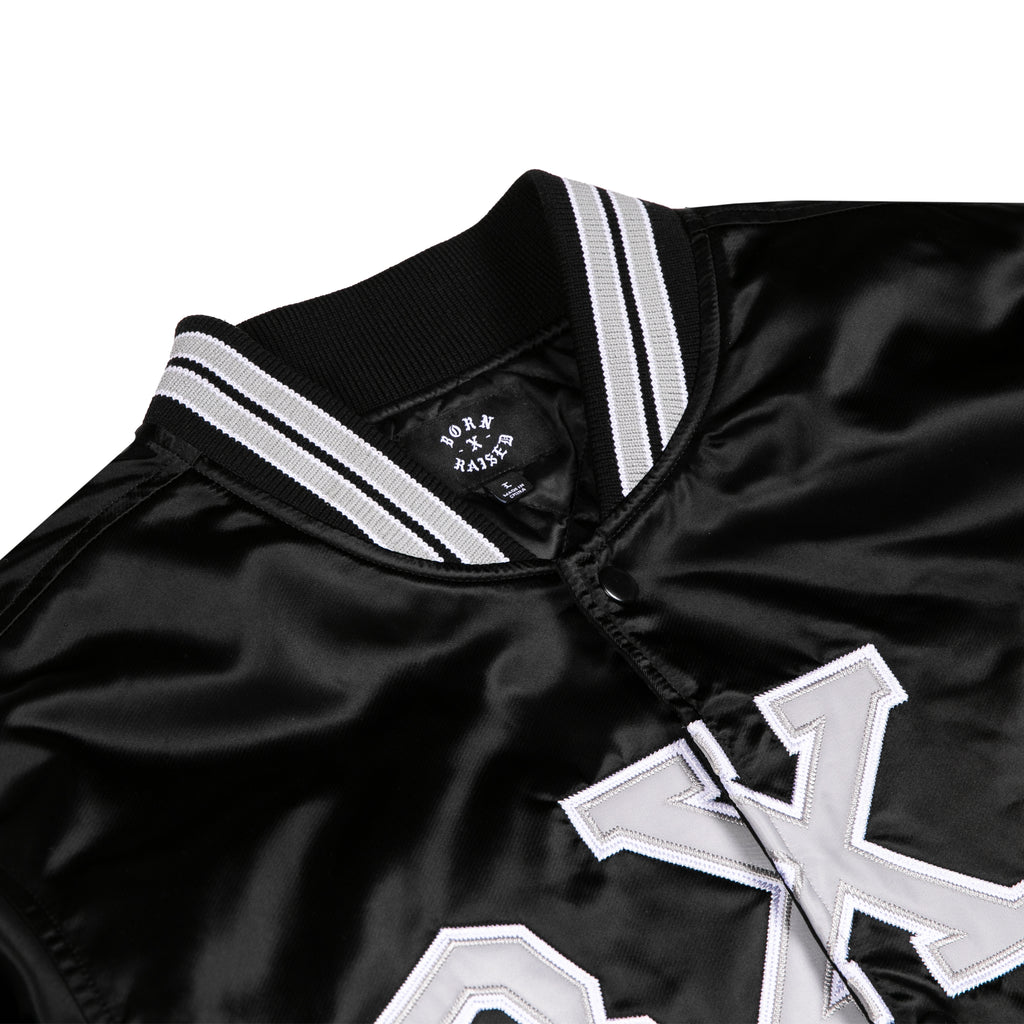 The BONEZ 2021 TEAM STADIUM JACKET【XL】 The BONEZ TEAM STADIUM JACKET 】 Majestic社とのコラボとなるサテン